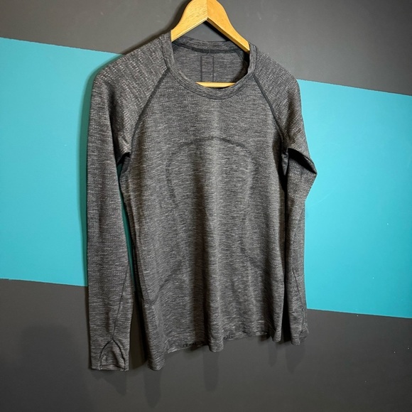 Lululemon Swiftly Speed Long Sleeve size 8 - Picture 5 of 10